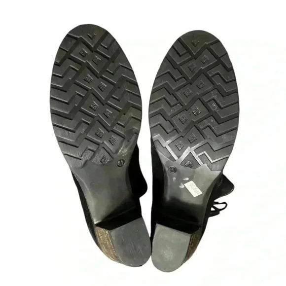 Taos Dillie Black Suede Bootie Size 10 - Picture 4 of 5